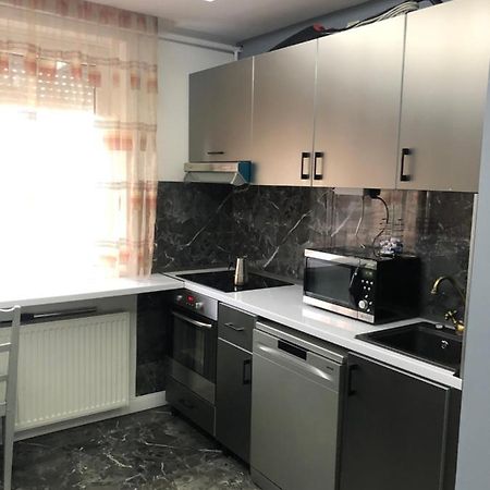 Bezso Apartman Hajduszoboszlo Exterior photo